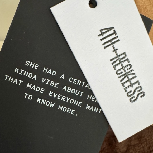 Suede purse - Picture 5 of 8